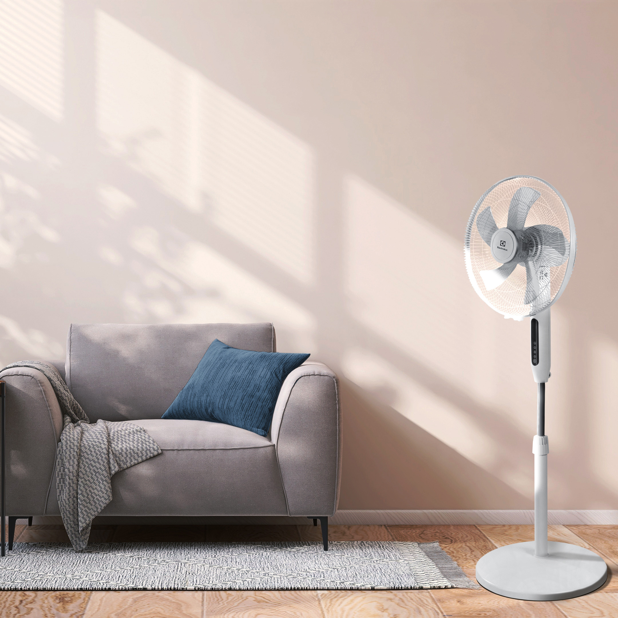 Вентилятор напольный Electrolux EFF-1020W — изображение 7